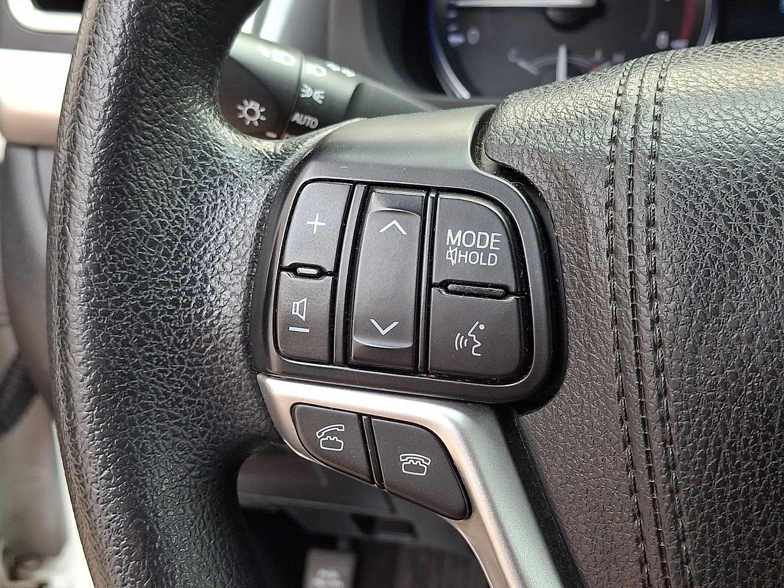 2016 Toyota Highlander LE
