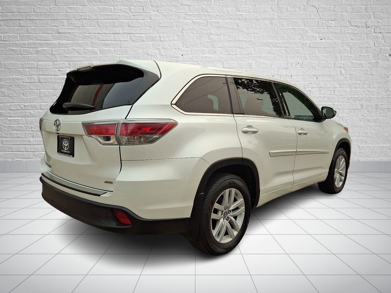 2016 Toyota Highlander LE