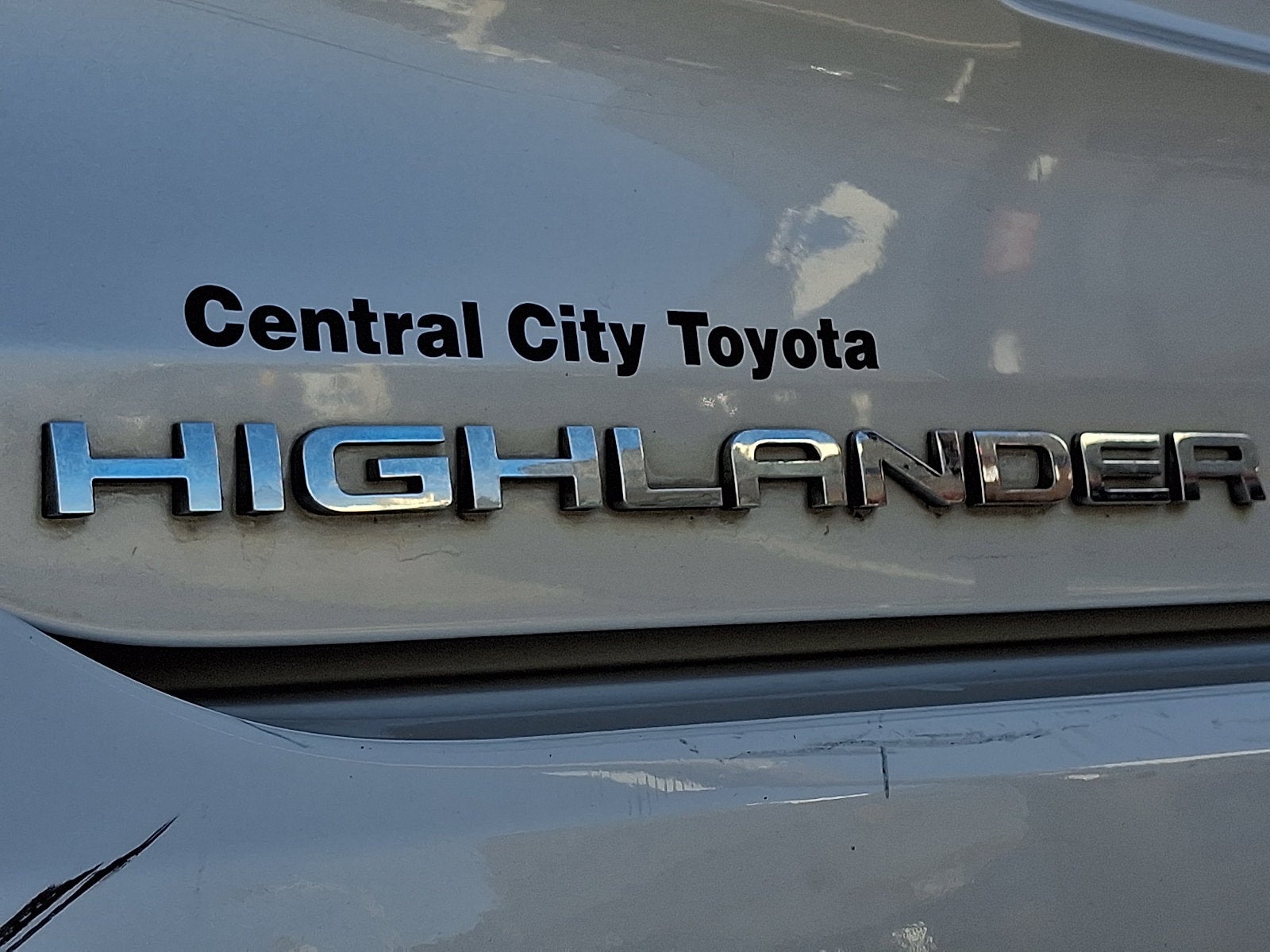 2022 Toyota Highlander L