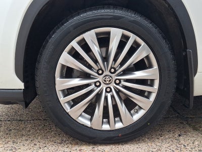 2023 Toyota Highlander Platinum