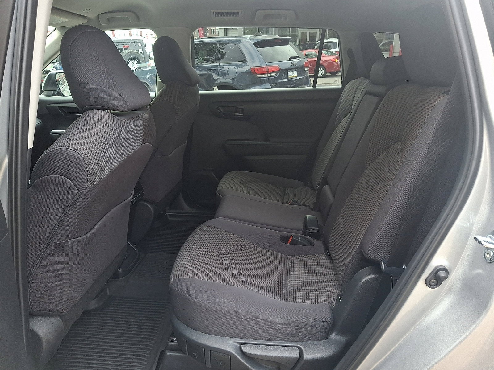 2025 Toyota Highlander XLE