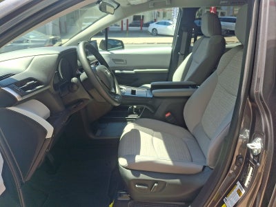 2025 Toyota Sienna LE