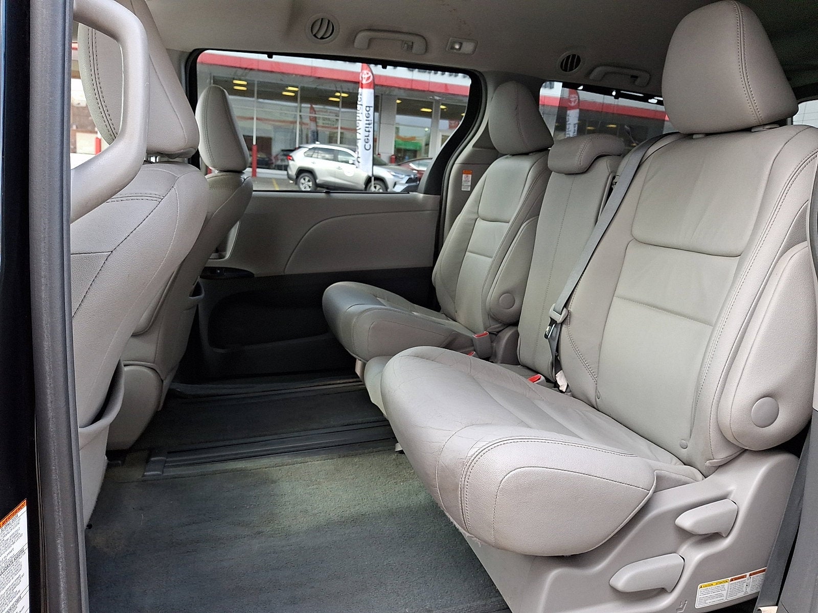 2016 Toyota Sienna XLE