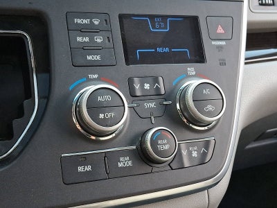 2016 Toyota Sienna XLE