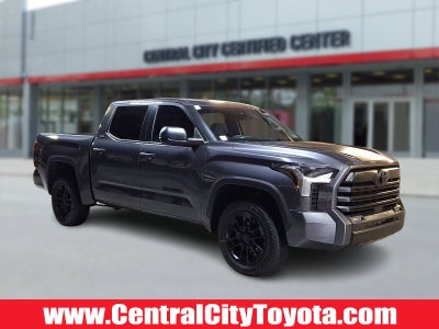 2025 Toyota Tundra 4WD SR5