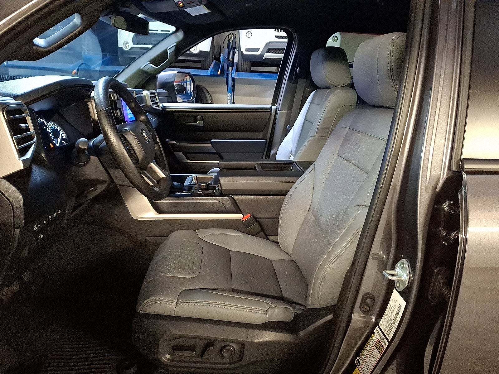 2025 Toyota Tundra 4WD SR5