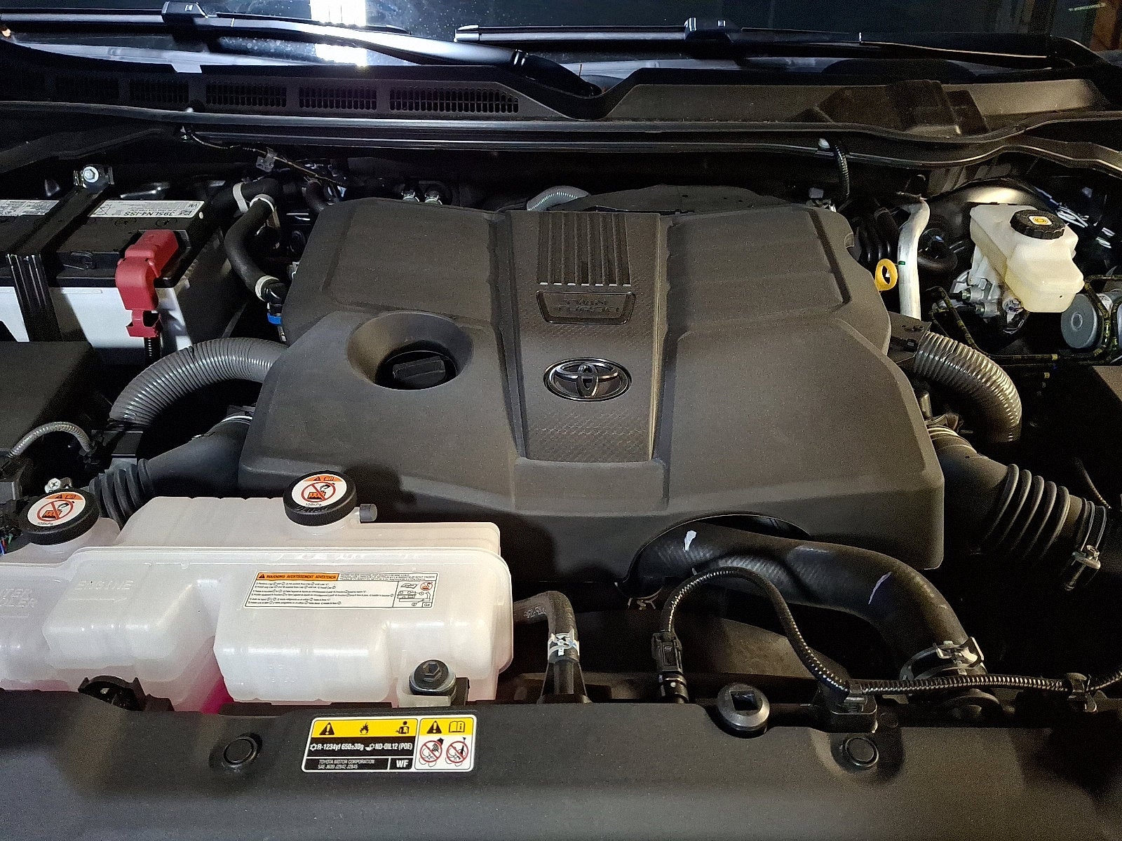 2025 Toyota Tundra 4WD SR5