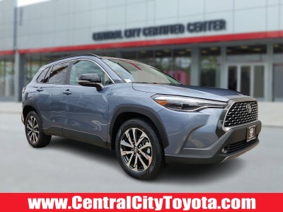 2025 Toyota Corolla Cross XLE