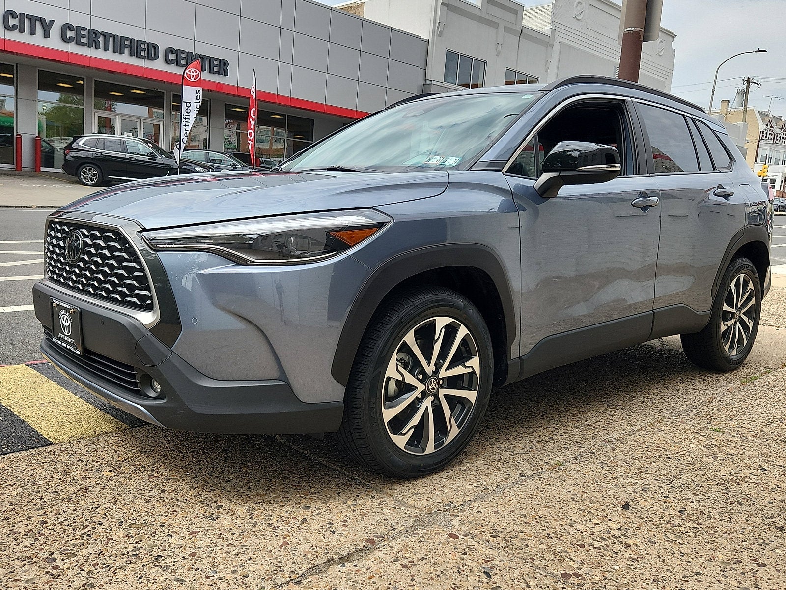2025 Toyota Corolla Cross XLE