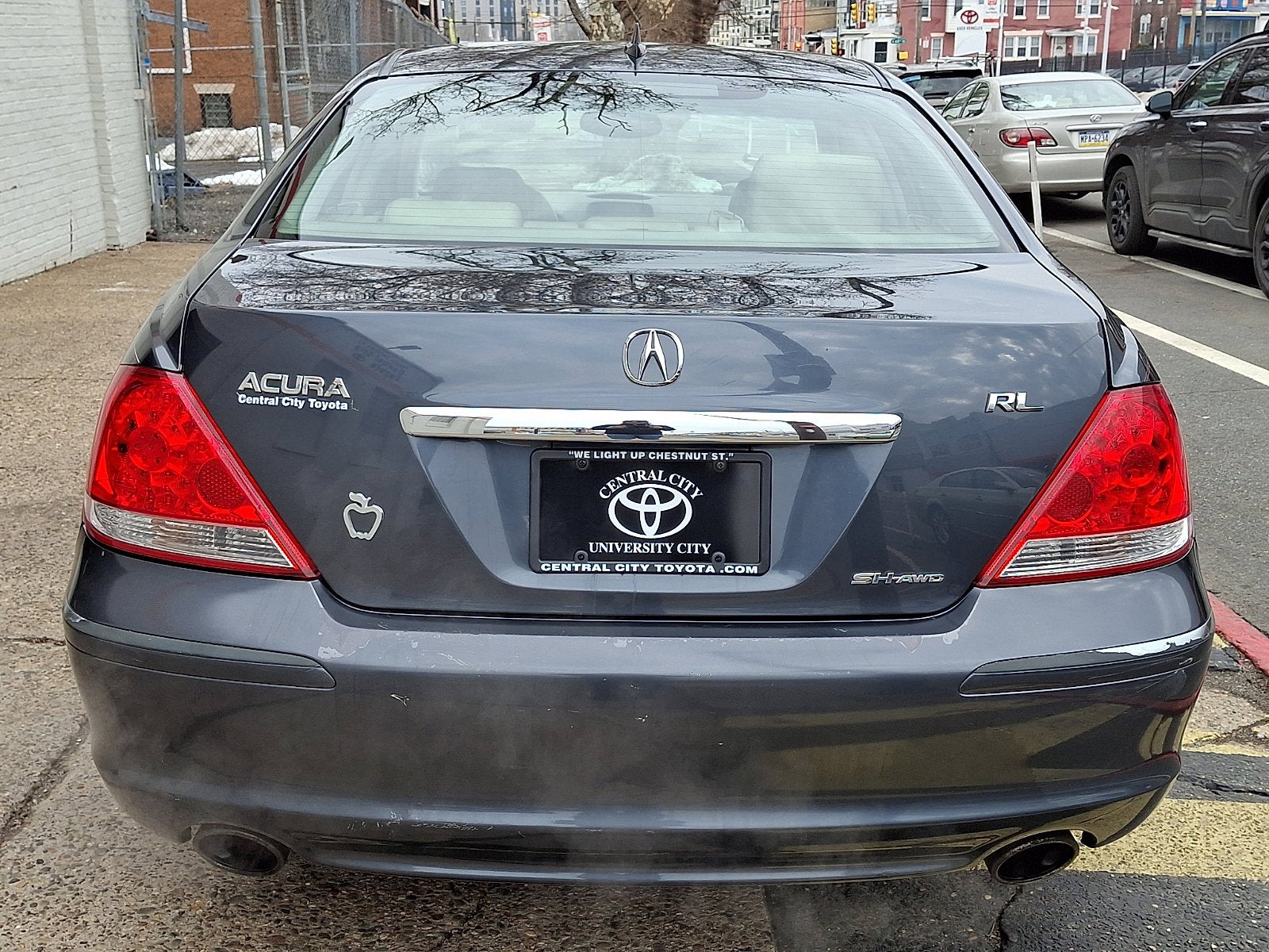 2005 Acura RL Base