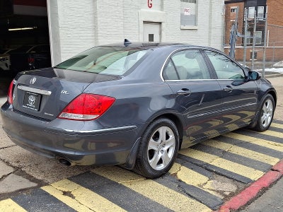 2005 Acura RL Base