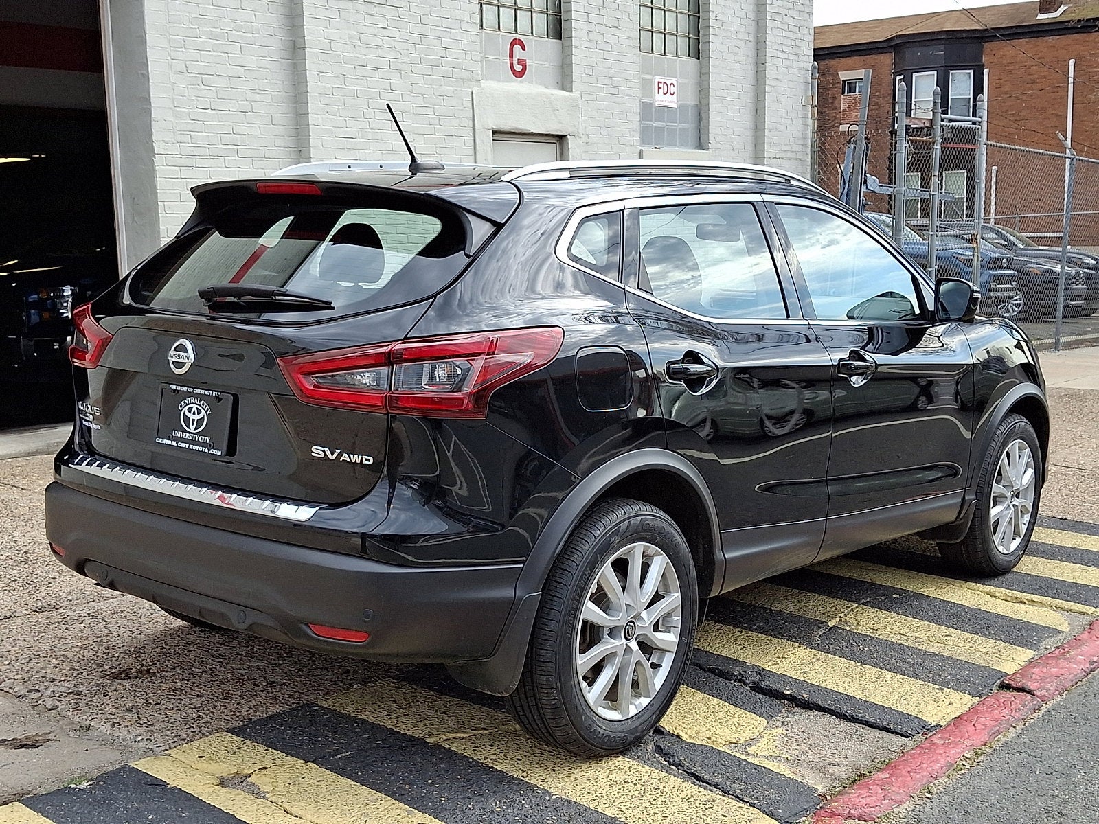2022 Nissan Rogue Sport SV