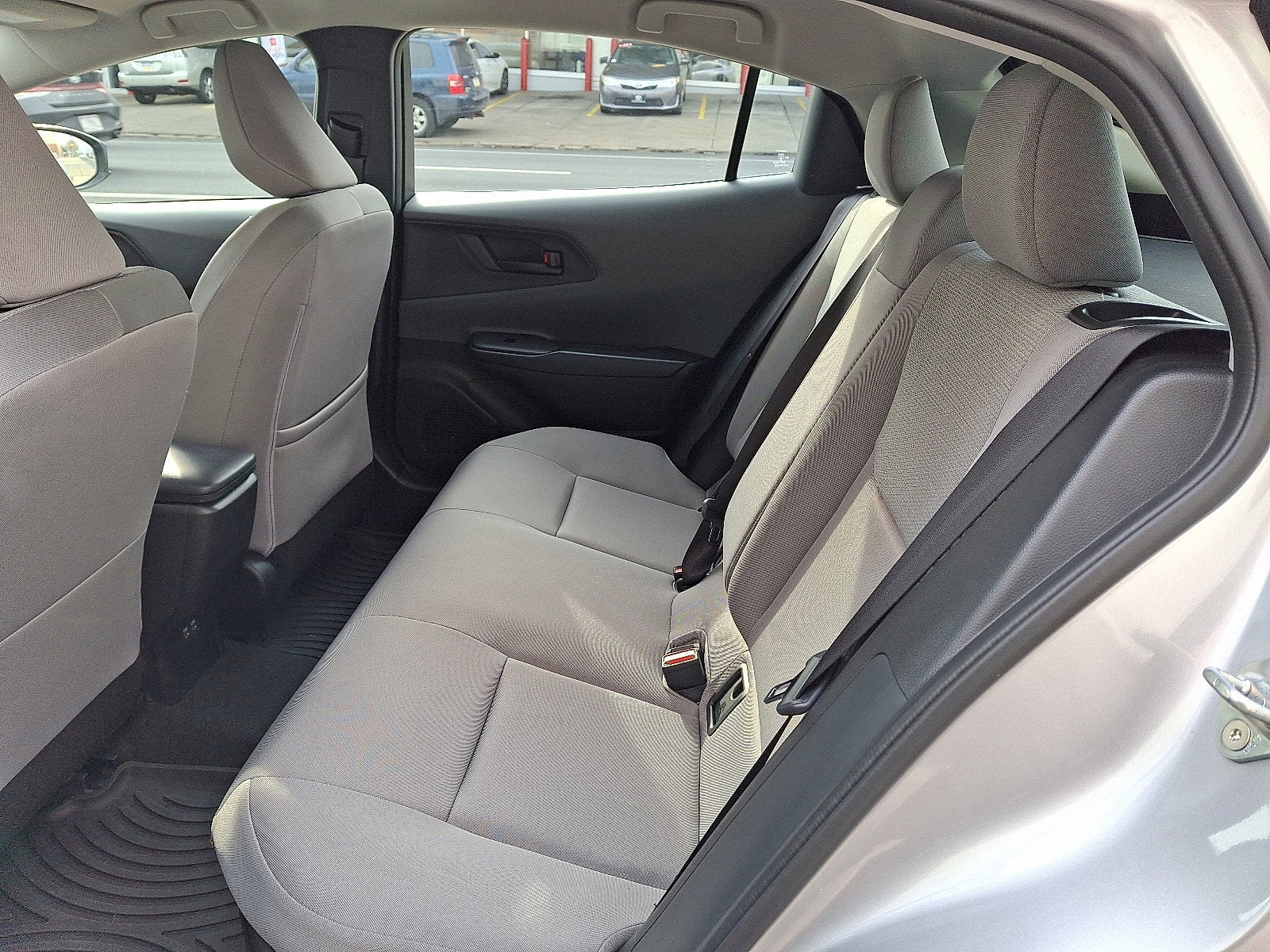 2025 Toyota Prius LE