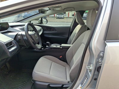 2025 Toyota Prius LE