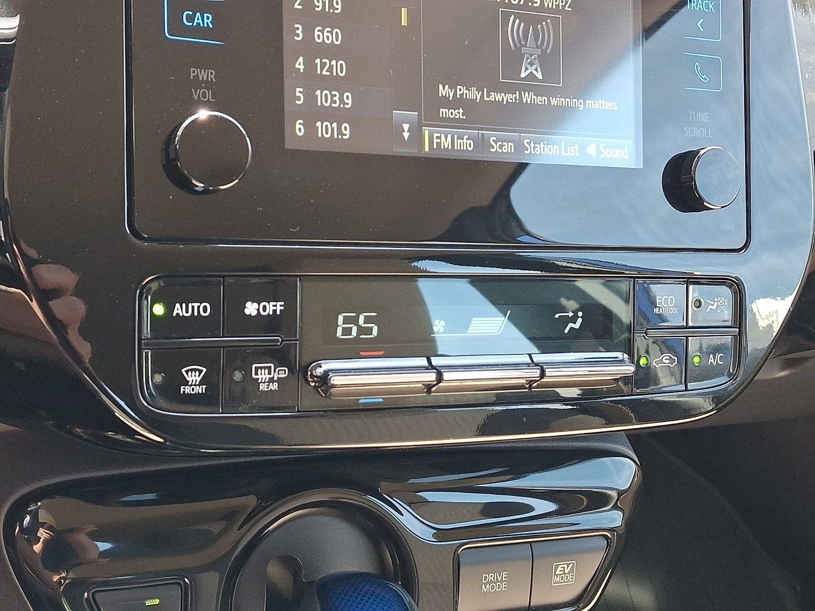 2018 Toyota Prius Two