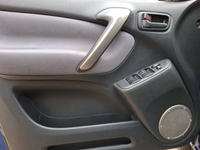 2005 Toyota RAV4 Base