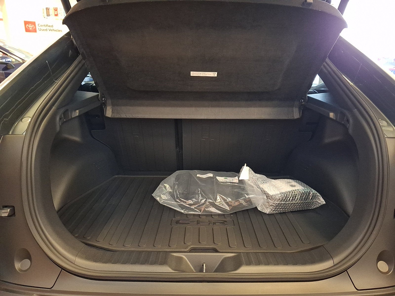 2026 Toyota C-HR SE