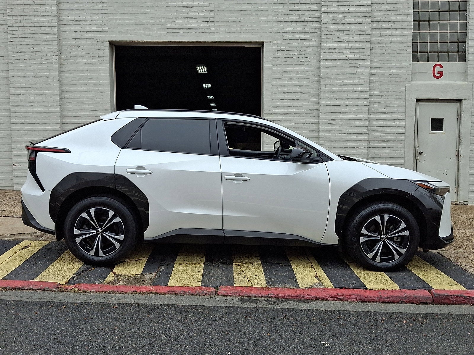 2024 Toyota bZ4X XLE