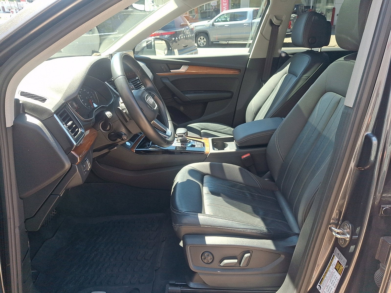 2023 Audi Q5 S line Premium